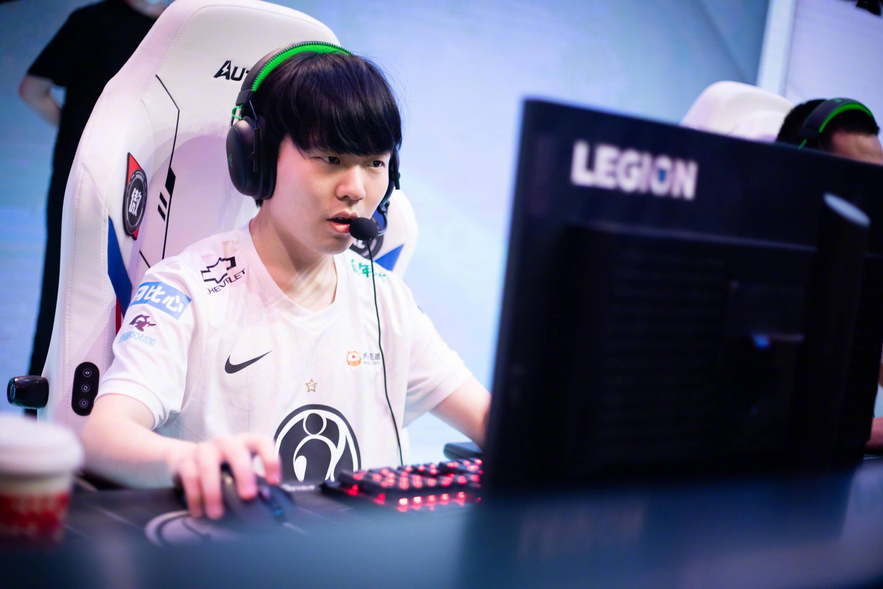 体育直播-包含雄鹿不断突破！，Rookie连续十五场比赛得分超过表现优异比赛高潮迭起的词条-体育直播