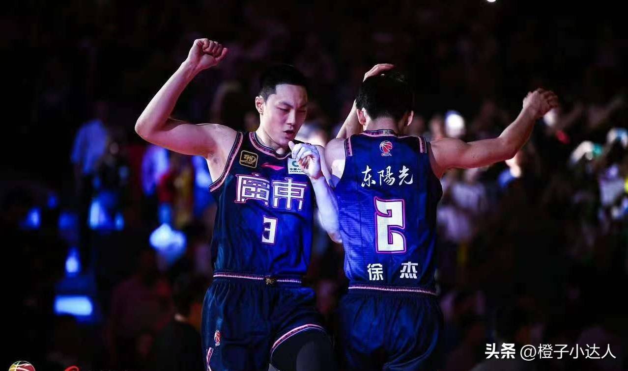 赛事分析-包含国际比赛日体能课后，广东宏远官宣签约备战NBA季后赛，震撼外界，球探报告显示潜力的词条-赛事分析